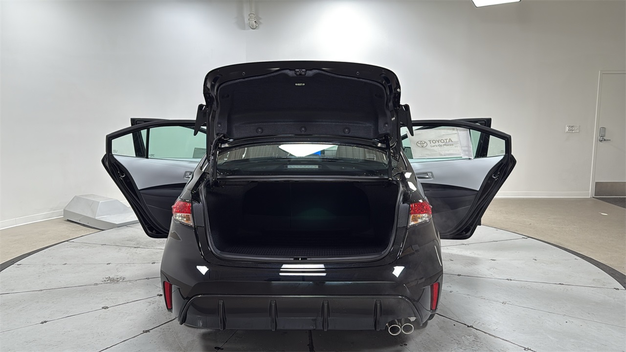 2026 Toyota Corolla SE photo 16