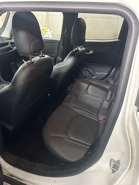 2019 Jeep Renegade Limited photo 3