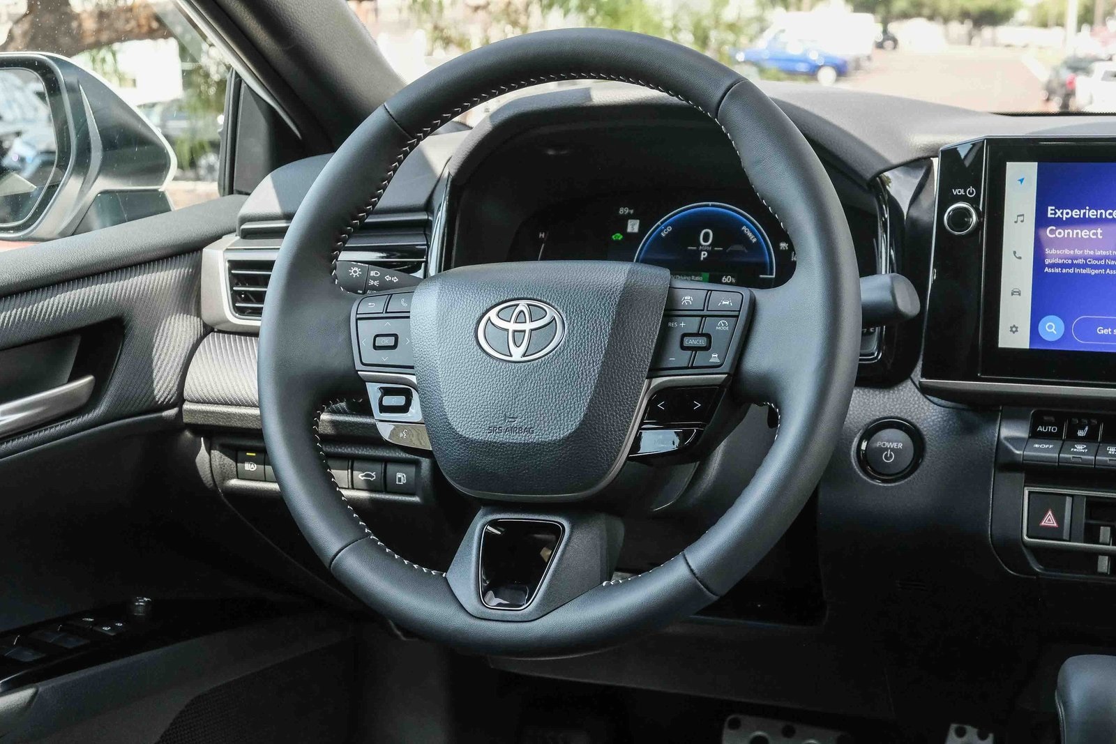 2025 Toyota Camry SE photo 13