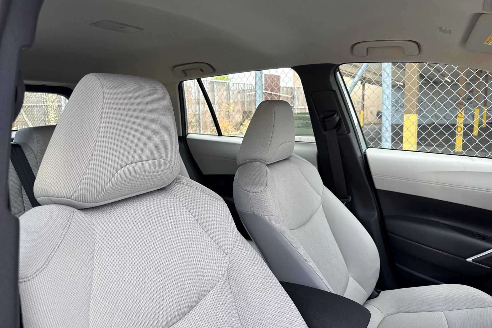 2025 Toyota Corolla Cross L photo 16