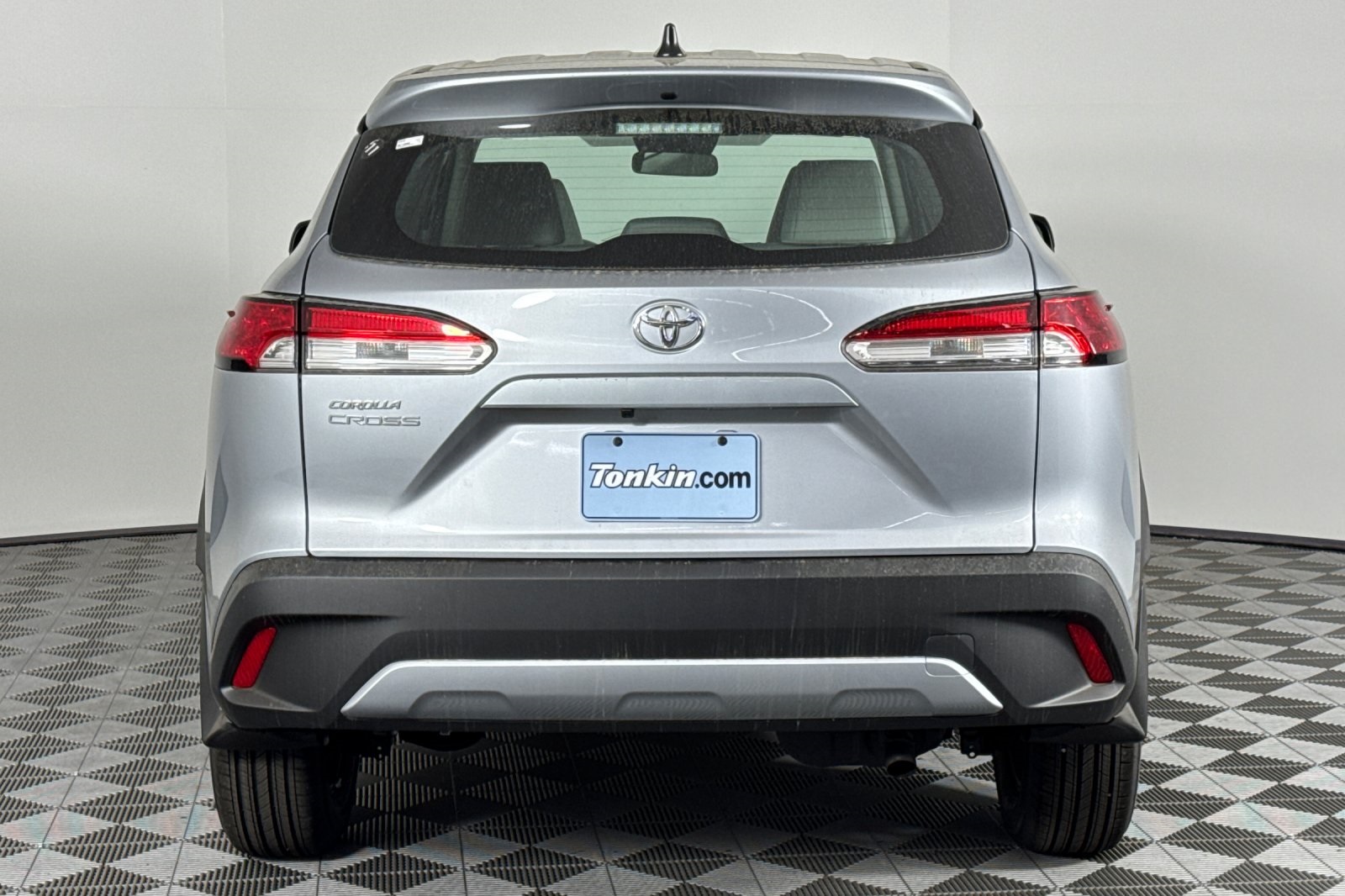 2025 Toyota Corolla Cross L photo 5