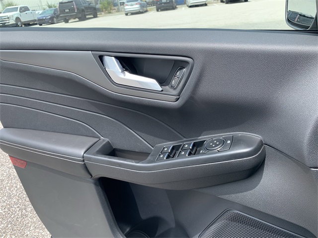 2025 Agate Black Metallic Ford Escape Base FWD SUV