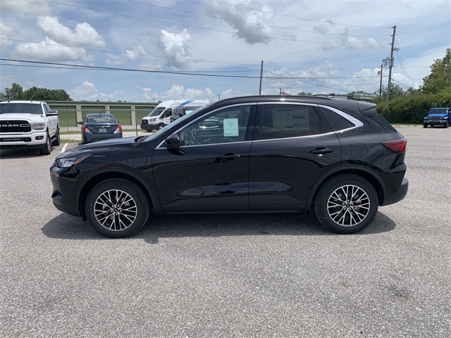 2025 Agate Black Metallic Ford Escape Base FWD SUV