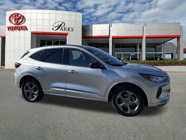 2024 Ford Escape ST-Line's photo