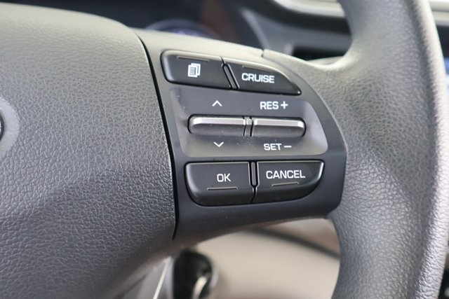 2020 Hyundai Elantra SEL photo 20