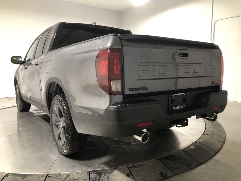 2026 Honda Ridgeline TrailSport photo 2