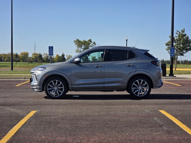2026 Buick Encore GX Avenir photo 31