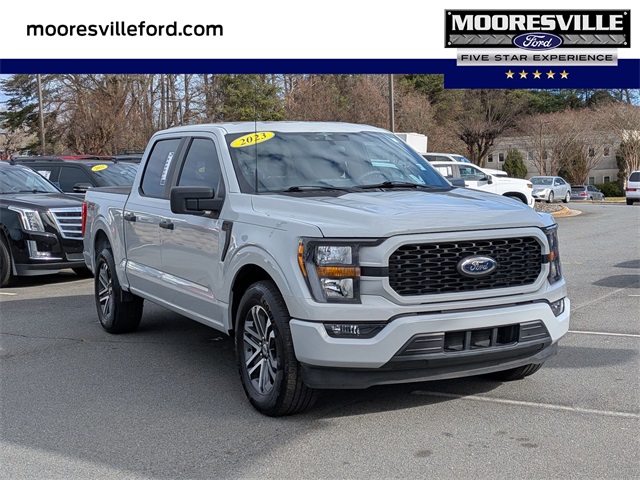 2023 Ford F-150 XL's photo