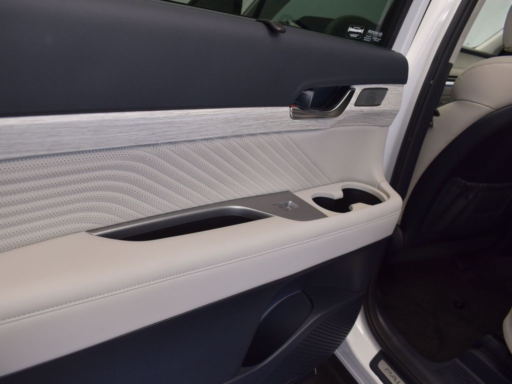 2024 Hyper White Hyundai Palisade Calligraphy FWD SUV