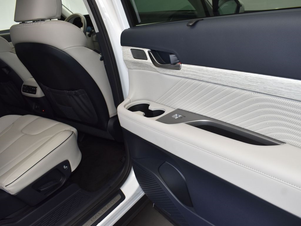 2024 Hyper White Hyundai Palisade Calligraphy FWD SUV