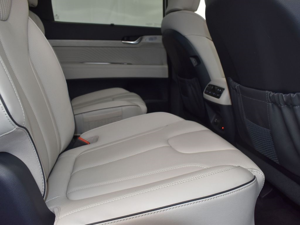 2024 Hyper White Hyundai Palisade Calligraphy FWD SUV