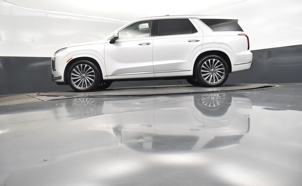 2024 Hyper White Hyundai Palisade Calligraphy FWD SUV