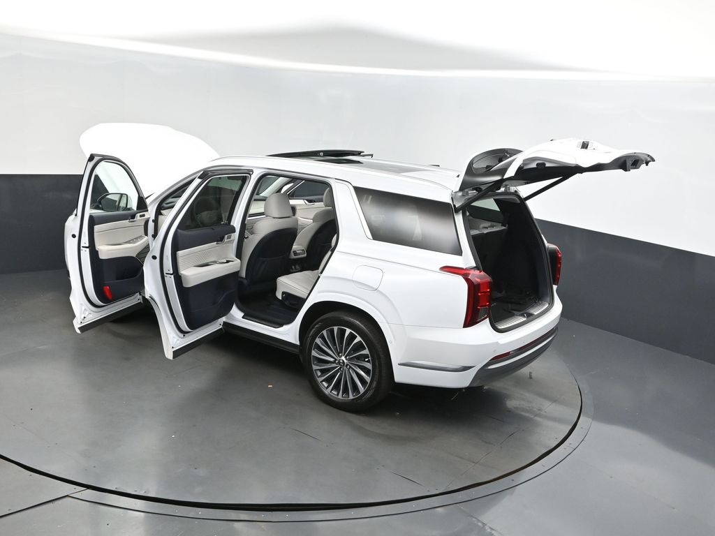 2024 Hyper White Hyundai Palisade Calligraphy FWD SUV