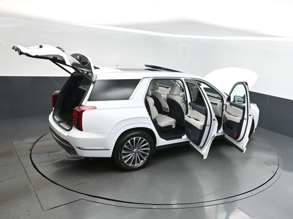 2024 Hyper White Hyundai Palisade Calligraphy FWD SUV