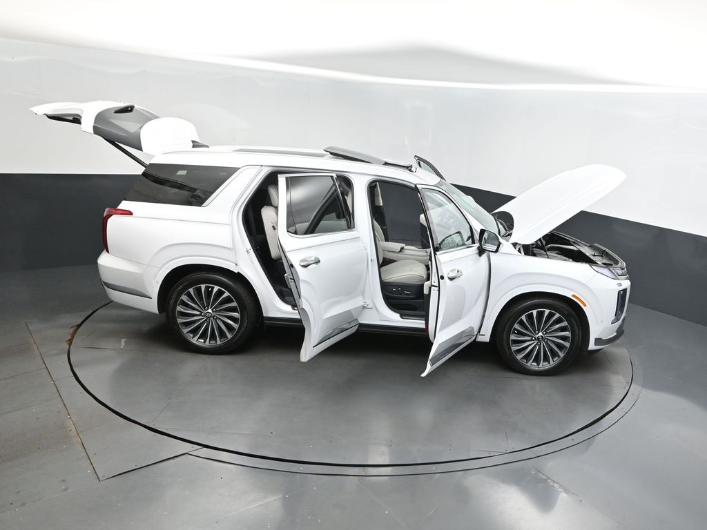 2024 Hyper White Hyundai Palisade Calligraphy FWD SUV