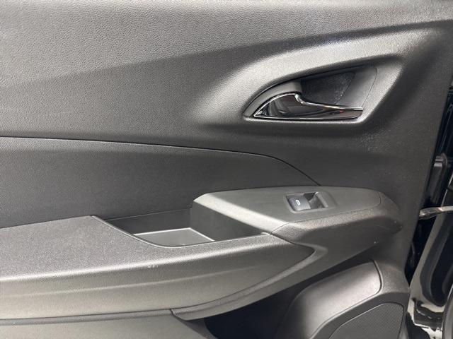 used 2024 Chevrolet Trax car, priced at $20,990