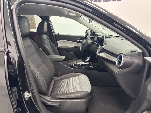 used 2024 Chevrolet Trax car, priced at $20,990