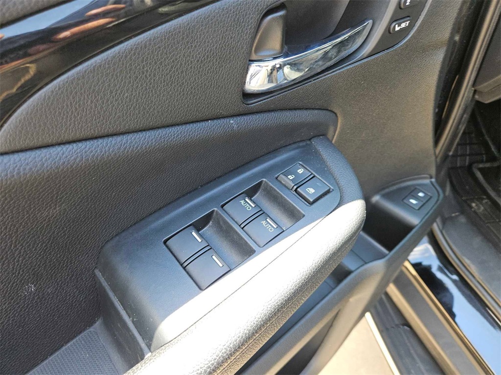 2022 Honda Pilot Touring photo 12