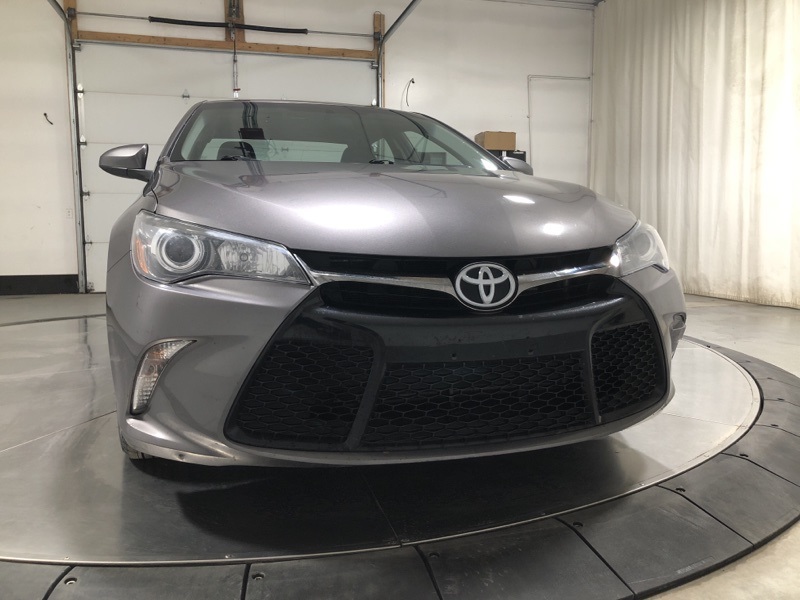 Used 2017 Toyota Camry SE with VIN 4T1BF1FK4HU447548 for sale in Massillon, OH