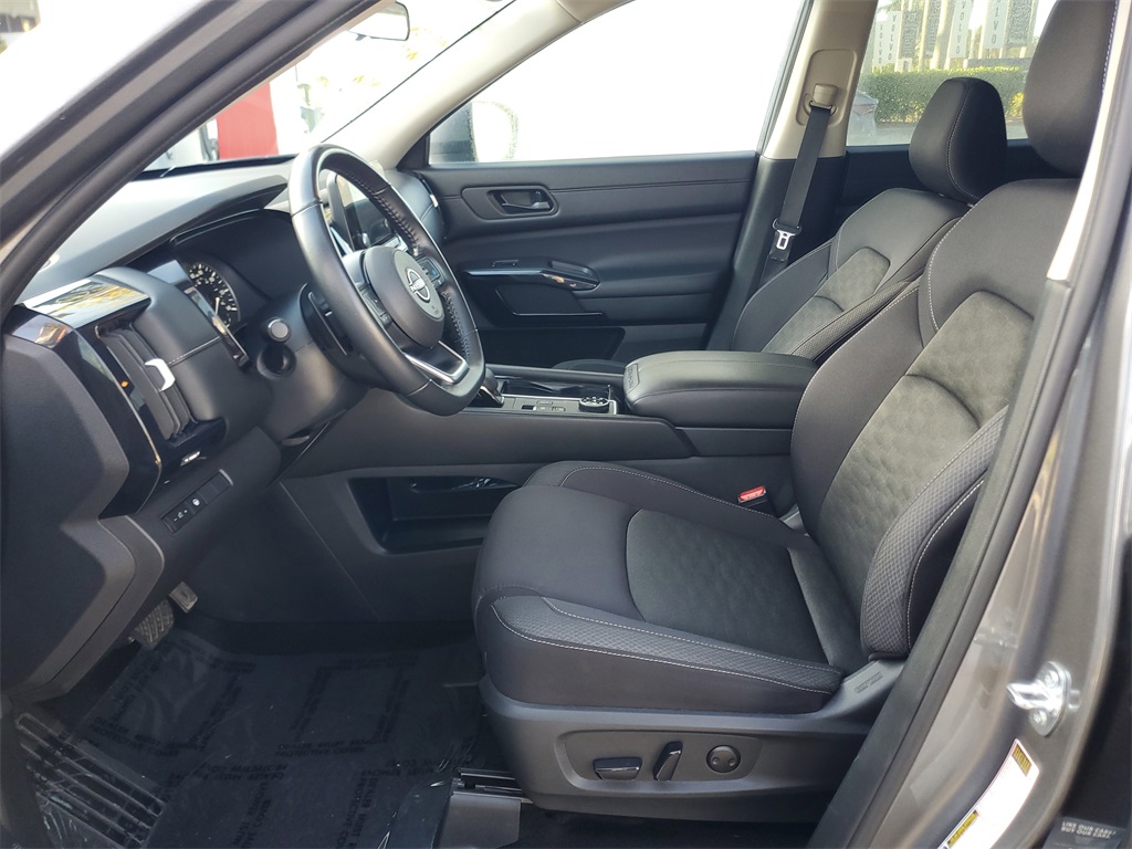 used 2024 Nissan Pathfinder car, priced at $27,995