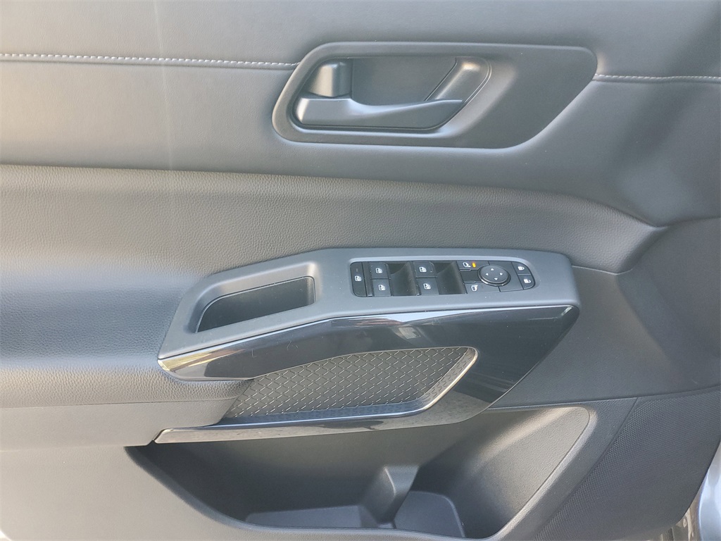 used 2024 Nissan Pathfinder car, priced at $27,995