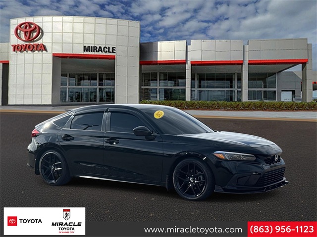 2023 Honda Civic Hatchback Sport's photo