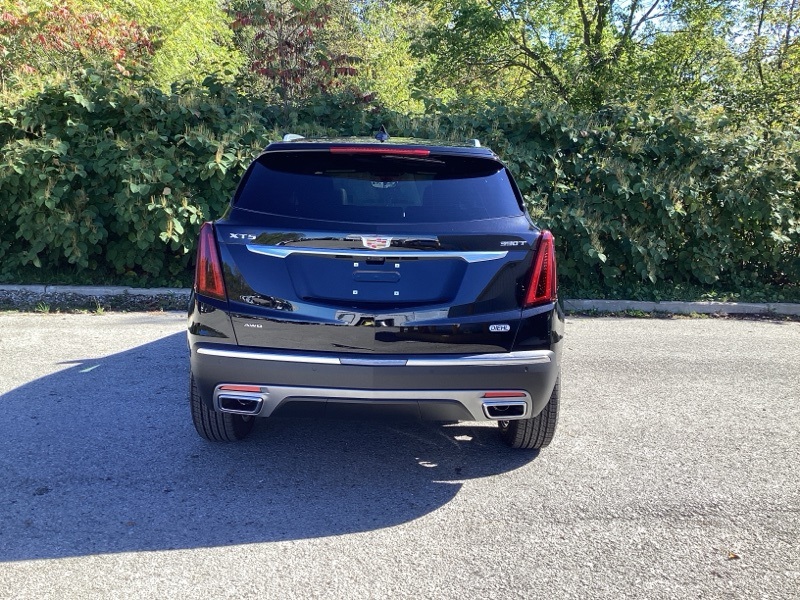 2025 Cadillac XT5 Premium Luxury photo 3