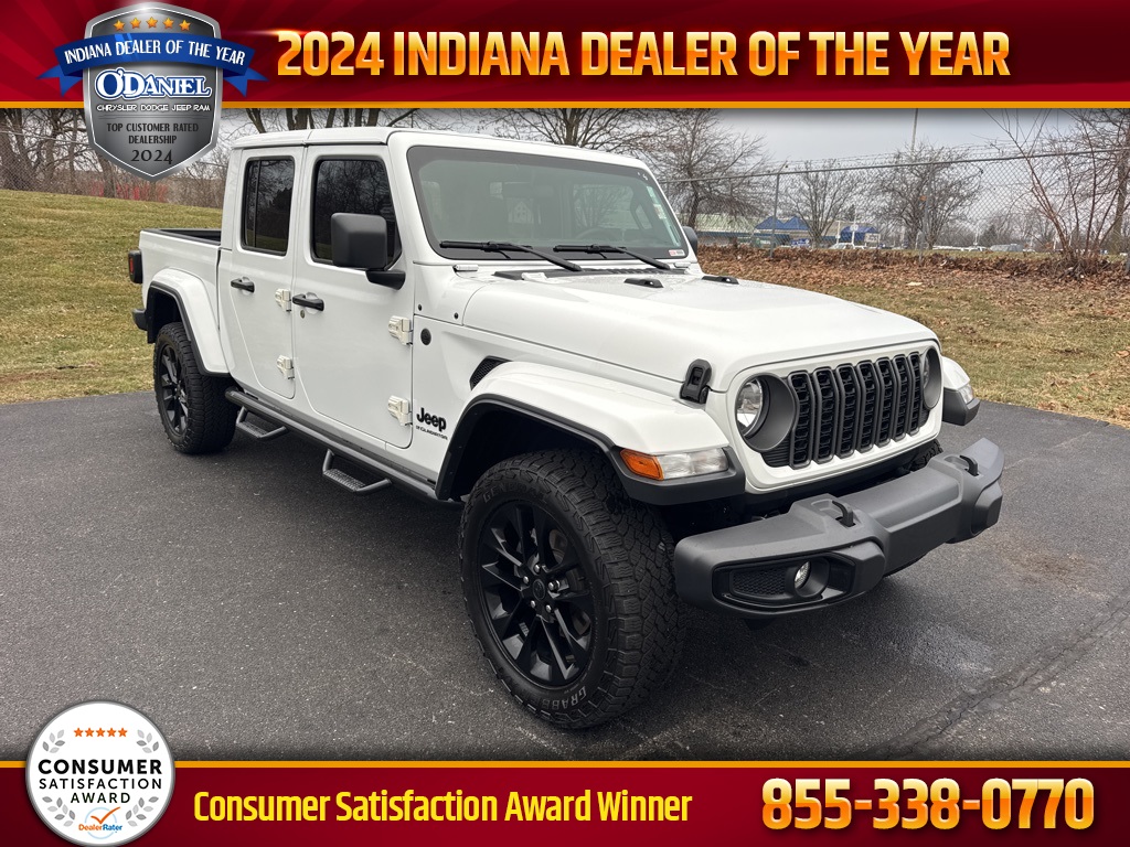 used 2025 Jeep Gladiator car, priced at $34,612