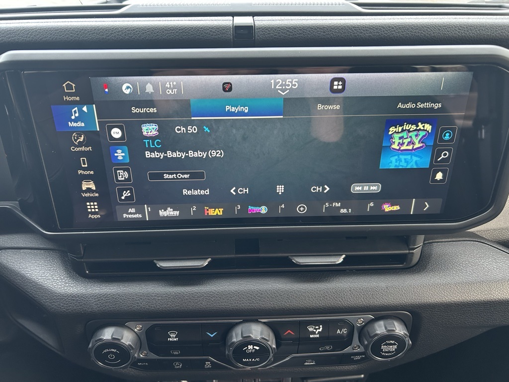 used 2025 Jeep Gladiator car, priced at $34,612