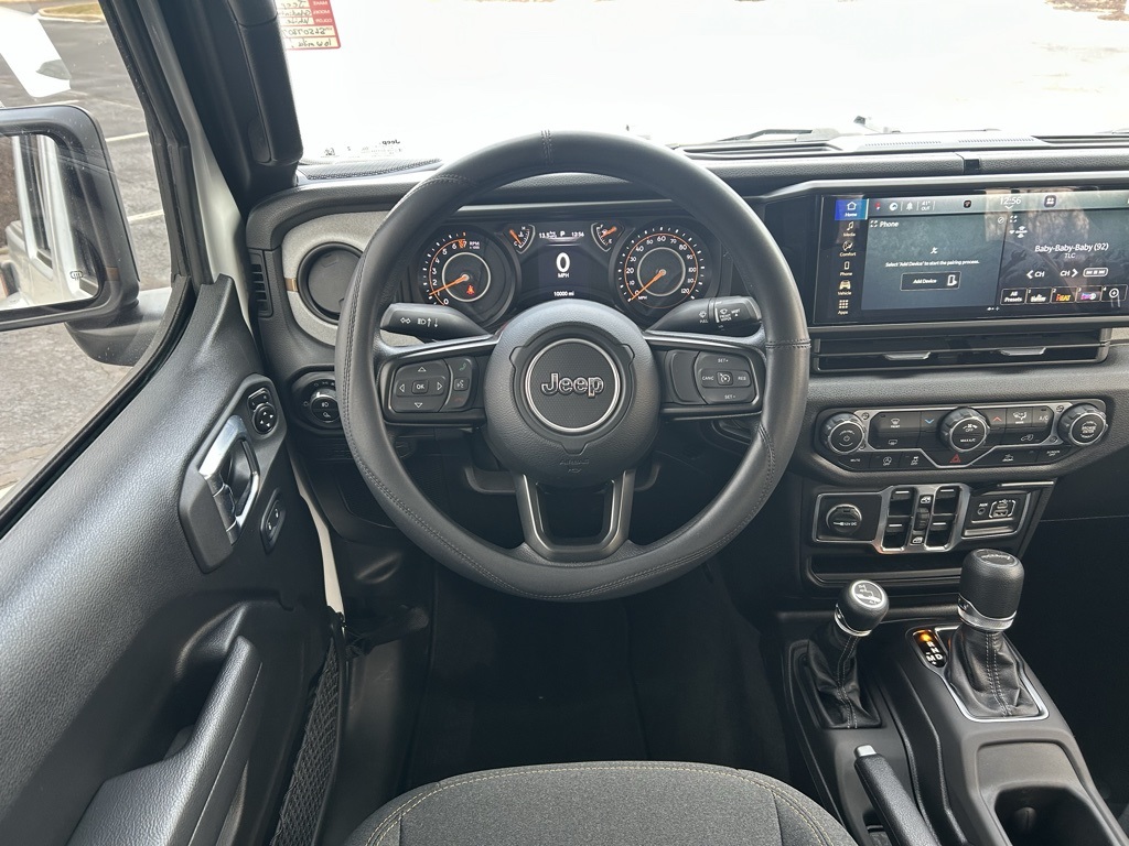 used 2025 Jeep Gladiator car, priced at $34,612