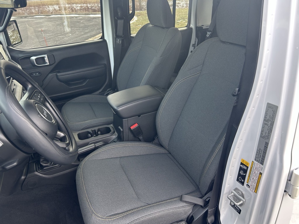 used 2025 Jeep Gladiator car, priced at $34,612