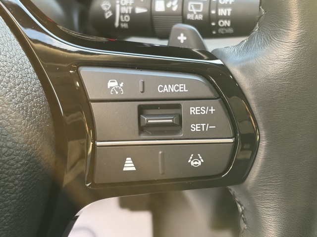 used 2025 Honda Pilot car, priced at $39,995