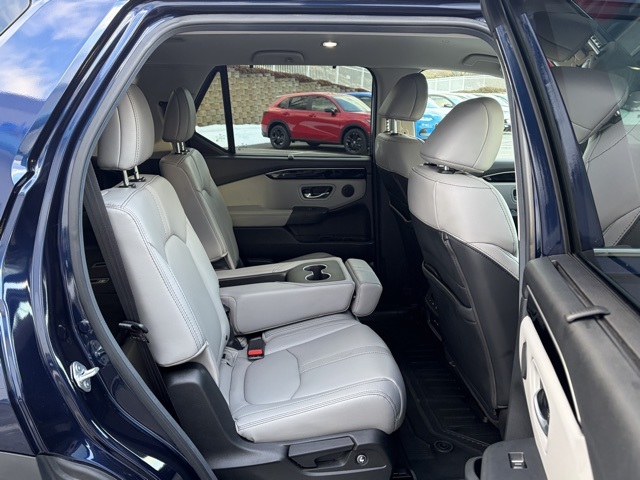 used 2025 Honda Pilot car, priced at $39,995