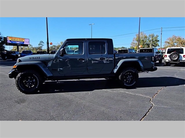 2026 Jeep Gladiator Willys 4x4