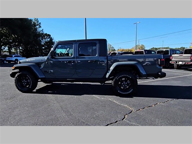 2026 Jeep Gladiator Willys 4x4