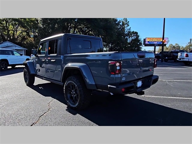 2026 Jeep Gladiator Willys 4x4