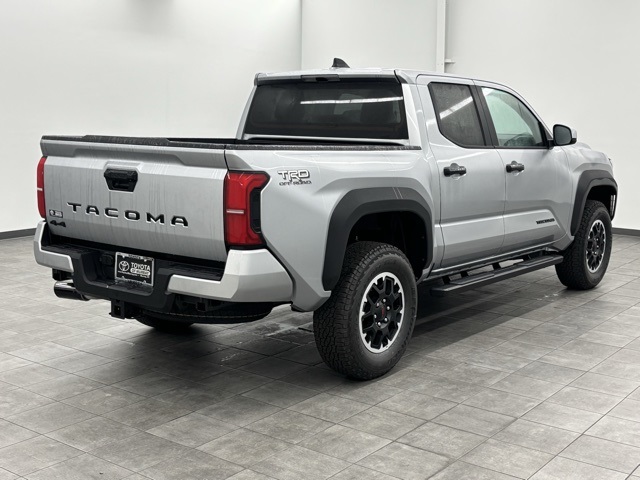 2025 Toyota Tacoma TRD Off-Road Double Cab photo 2