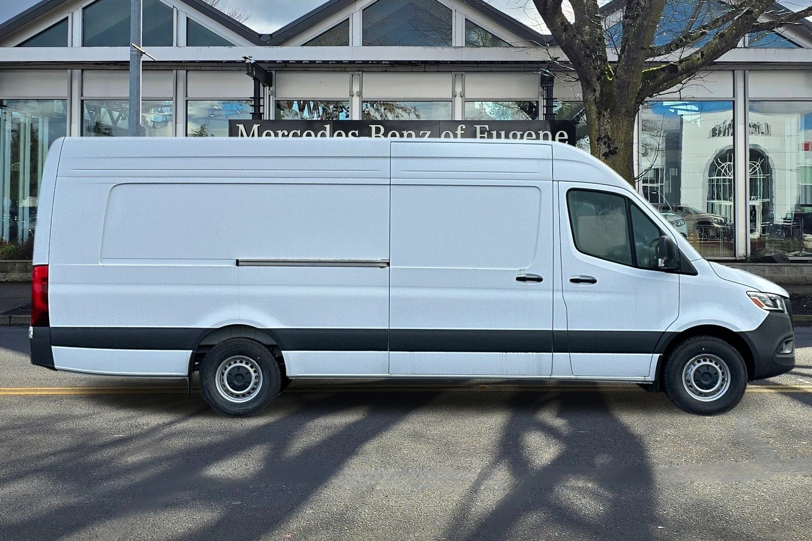 Used 2025 Mercedes-benz Sprinter 2500 Van
