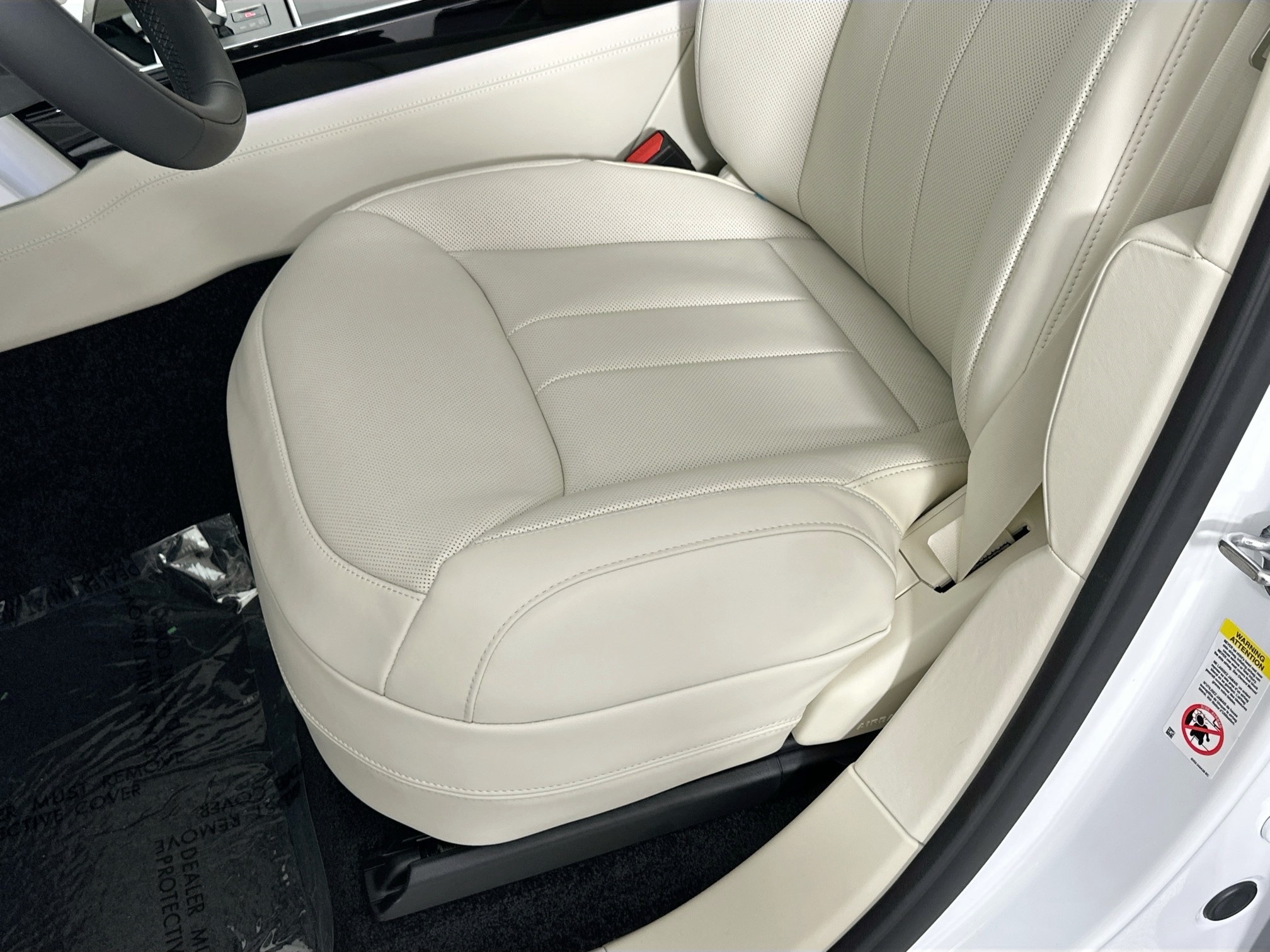 new 2026 Land Rover Range Rover car, priced at $128,265