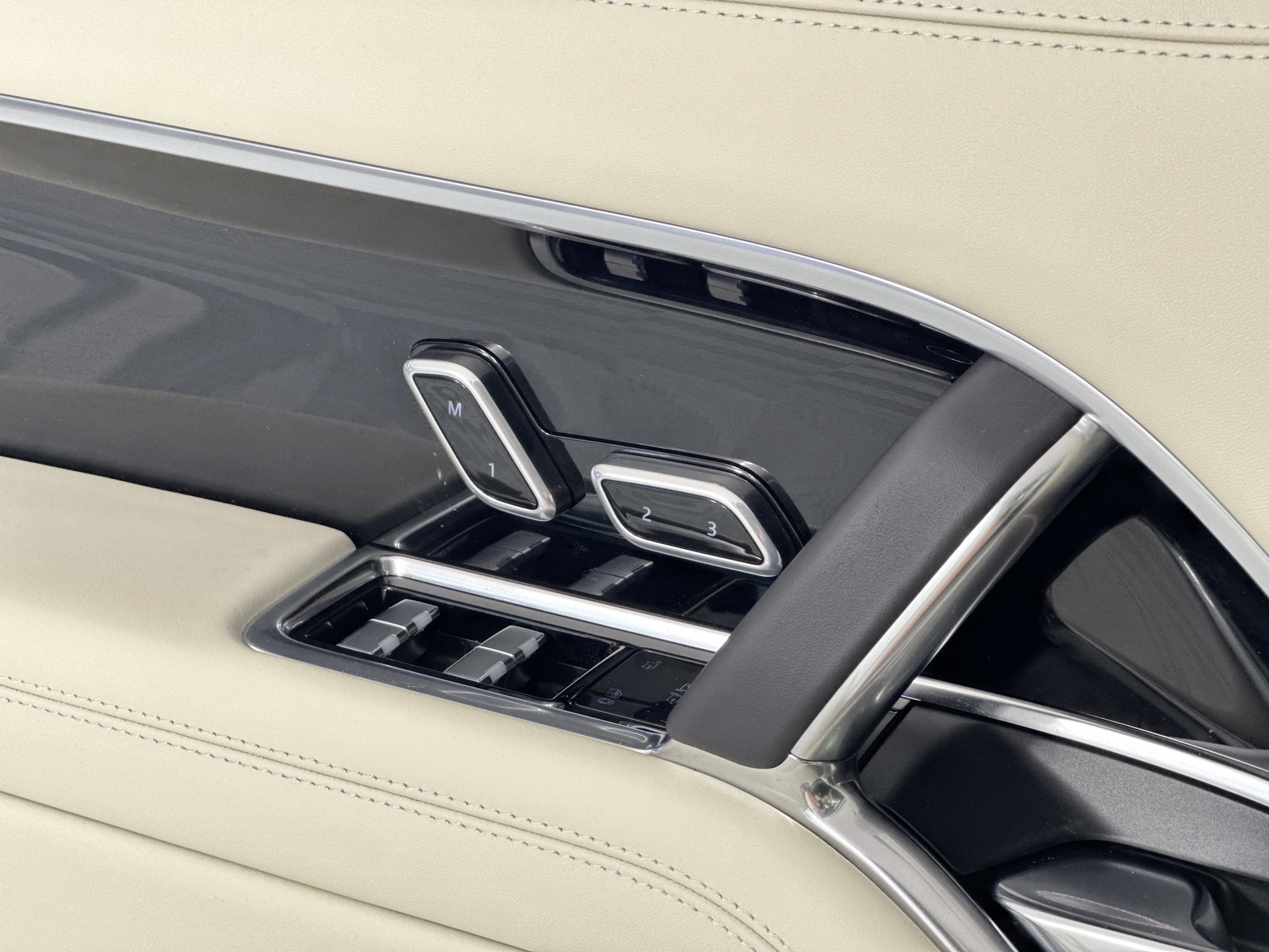 new 2026 Land Rover Range Rover car, priced at $128,265