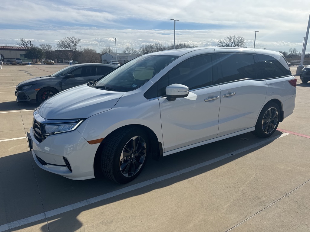 2024 Honda Odyssey Elite's photo