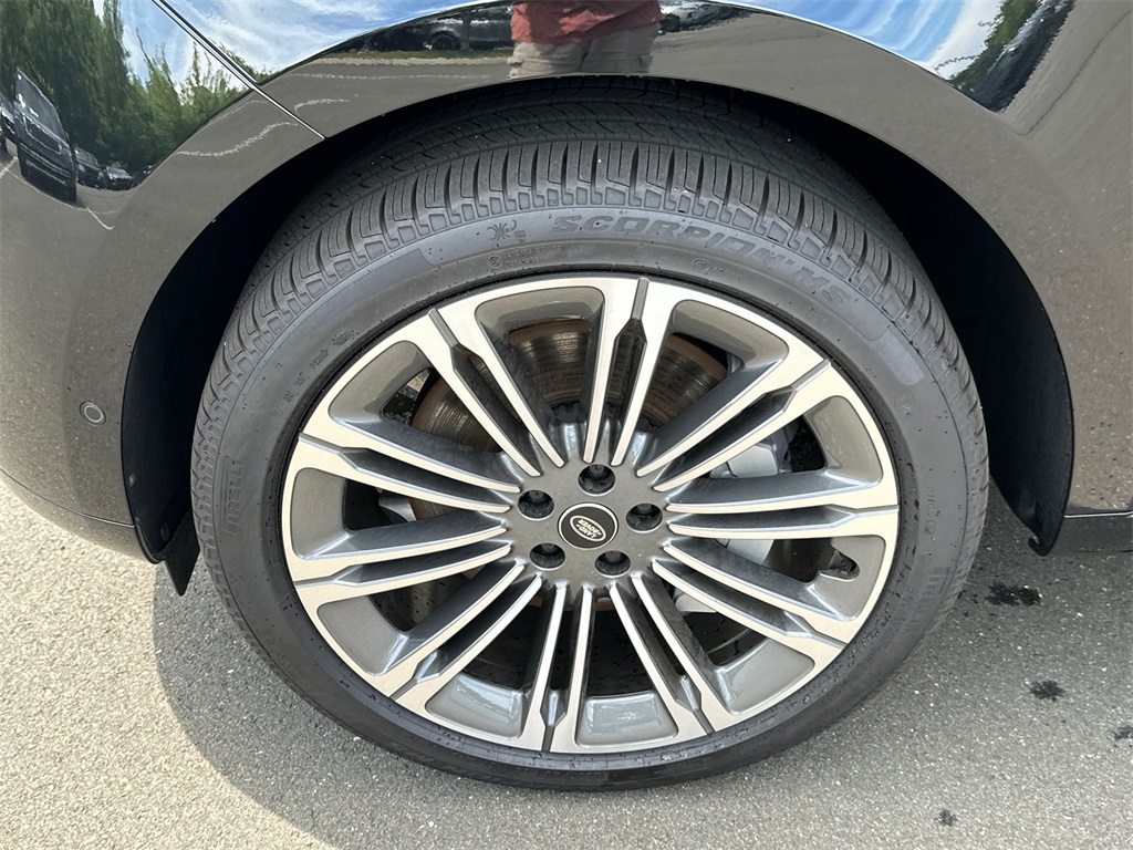 new 2025 Land Rover Range Rover car, priced at $140,865