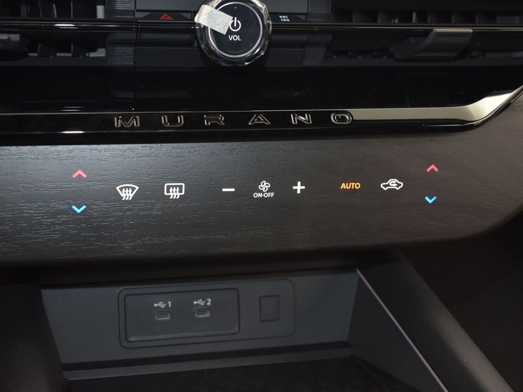 2025 Nissan Murano SL photo 12