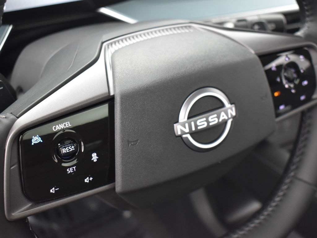 2025 Nissan Murano SL photo 13
