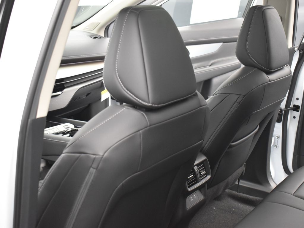 2025 Nissan Murano SL photo 18