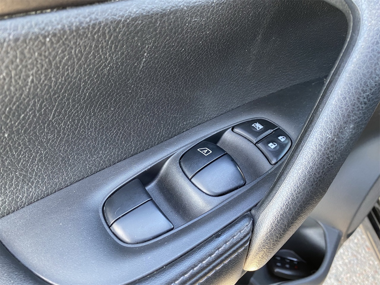 used 2021 Nissan Rogue Sport car, priced at $14,382