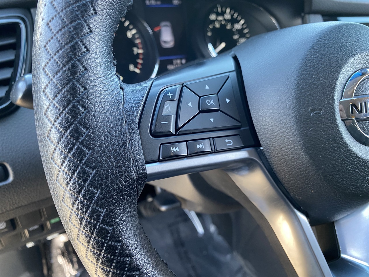 used 2021 Nissan Rogue Sport car, priced at $14,382