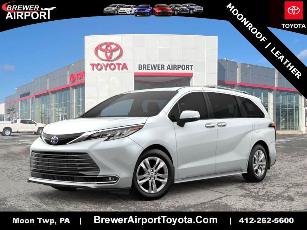 2026 Toyota Sienna Limited's photo