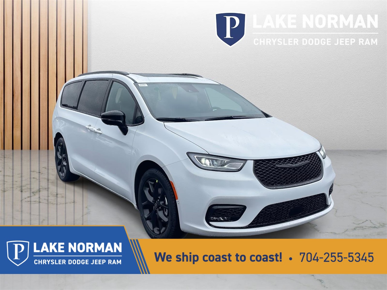 2026 Chrysler Pacifica Limited's photo