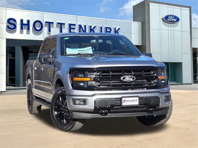 2025 Ford F-150 XLT's photo